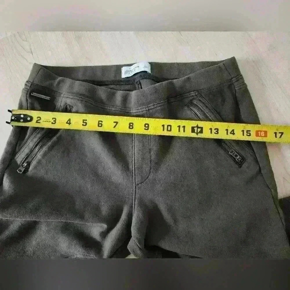 Abercrombie and Fitch hunter green leggings with zipper and faux leather Large - Picture 6 of 8